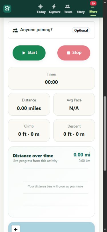 Tracker live time, distance, pace, distance-over-time, and route map areas